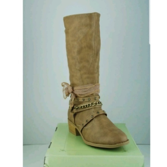 New in box Sarah Jayne Meg Mid Calf Boots - Picture 2 of 4